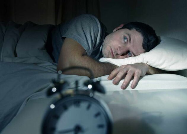 Insomnia als Symptom vun Würmern am Kierper